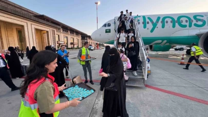 Riyad'dan Rize'ye gerçekleşen ilk uçuş için karşılama töreni düzenlendi