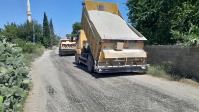 Yumurtalık’ta bozuk yollar onarıldı
