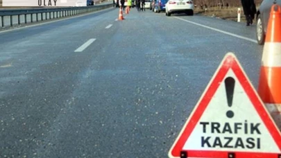 İzmir'de iki otomobilin çarpıştığı kazada 4 kişi yaralandı