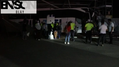 Kontrolden çıkan yolcu otobüsü oto yıkamaya daldı: 8 yaralı