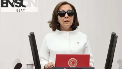Serap Yazıcı Özbudun görme engelli mi? Neden gözlük takıyor?