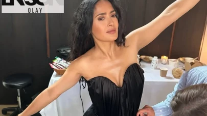 Salma Hayek'ten bikinili dans performansı