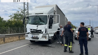 Kocaeli’de kamyon ile çarpışan TIR'ın şoförü yaralandı