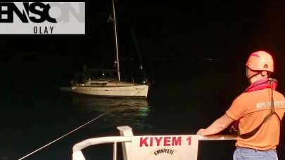 Makine arızası yapan tekne kurtarıldı