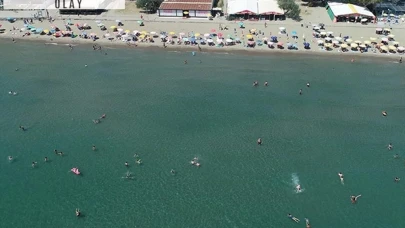 Sıcaktan bunalan maviye koştu