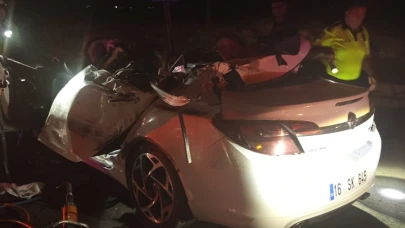 Katliam gibi kaza: Polis ve ailesi hayatını kaybetti