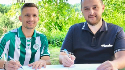 Konyaspor Rumen futbolcuyla imzaladı