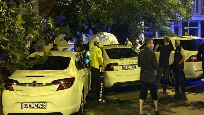 Çorlu'da 3 otomobilin karıştığı kazada 1 kişi yaralandı