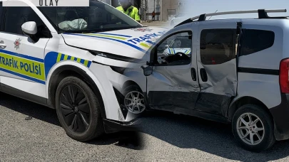 Trafik polisi aracıyla çarpıştı: 3 yaralı