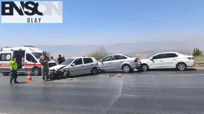 4 aracın karıştığı zincirleme kaza: 9 yaralı
