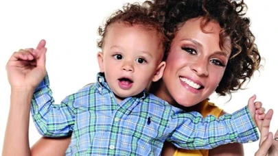 Defne Joy Foster’ın oğlu büyüdü! Son hali sosyal medyayı salladı