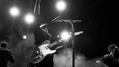 Ünlü müzik grubu dağıldı iddialarıyla çalkalanıyor! Konserlerinin geleceği belirsiz