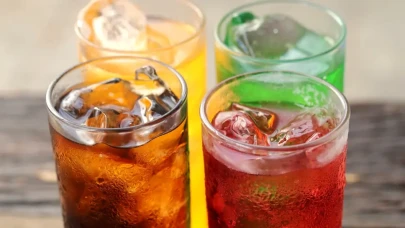 Uzmanlara göre Kahve ve Alkol, yaşlanmayı hızlandırabilir mi?