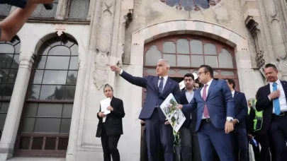 Sirkeci Garı'nın Geleceği Netleşti! Kültür ve Turizm Bakanı Mehmet Nuri Ersoy'dan Önemli Açıklama