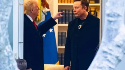 Trump ve Elon Musk, Charlie Kirk Anma Töreninde Yan Yana Geldi!