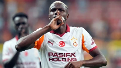 Galatasaray'da Osimhen'in Liverpool maçında forma giyip giymeyeceği belirsizken, oyuncunun dönüş tarihi netleşti.