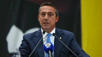 Ali Koç, Fenerbahçe futbolcularıyla vedalaşarak 7 yıllık başkanlık dönemini noktaladı