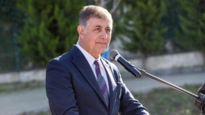 Başkan Tugay, Ankara'da düzenlenecek olan 'Afetlere Dayanıklı Şehirler Paneli'ne katılmak üzere yola çıkıyor