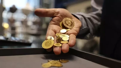 Altın Fiyatlarındaki Yükselişte Gram Altın 8.000 TL Sınırını Zorluyor: Pakistan'ın Afganistan'a Saldırısı Piyasaları Nasıl Etkiler?