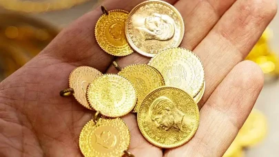 Ons Altın, Tarihi Zirveden Gelen Geri Çekilmelerle Yatırımcıları Endişelendiriyor