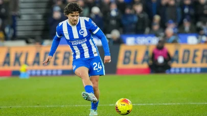 Ferdi Kadıoğlu, Aston Villa'nın Brighton ile oynayacağı maçta ilk 11'de forma giyecek!