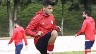 Atakan Müjde'nin hayatı ve kariyeri hakkında detaylar ortaya çıktı! Amedspor'un yeni transferi kimdir?