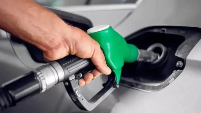 Petrol fiyatları düşüşte: ABD-İran müzakereleri etkili oldu, akaryakıt fiyatlarında indirim bekleniyor