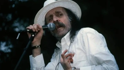 Türk rock müziğinin efsane ismi Cem Karaca'nın sıra dışı evlilik hayatı! Kimlerle evlendi, kaç kez evlendi?