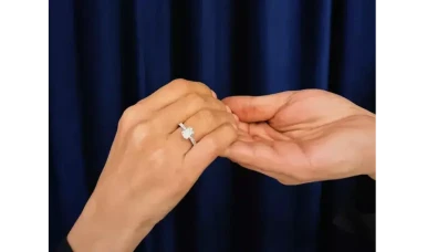 Pop şarkıcısı Derya Uluğ, doğum gününde sevgilisi Asil Gök'ten romantik bir evlilik teklifi aldı mı?