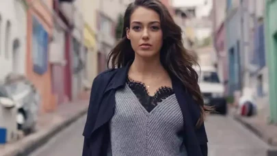 Dilan Çiçek Deniz'den Samimi Duygu Dolu 31. Yaş Kutlaması: 'Büyümek Gerçekten Zor'