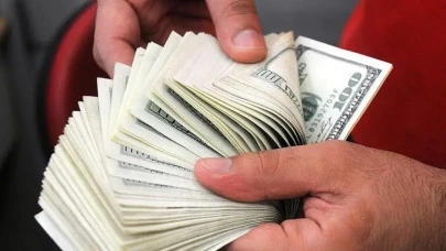 Dolar Değer Kaybetti, Euro Değer Kazandı: Döviz Piyasaları Haftaya Nasıl Başladı?