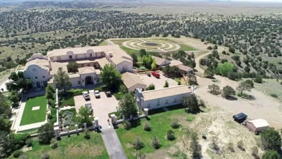 Epstein dosyasında sıradışı iddia: Epstein'in Zorro Trust adlı vakfına 80 milyon dolarlık piyango düştü!