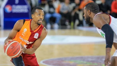 Galatasaray, Karşıyaka'ya Konuk Olacak ve Zorlu Mücadele Bekleniyor