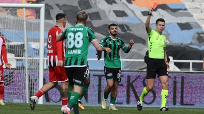 Caner Erkin Sakaryaspor ile Yollarını Ayırdı!