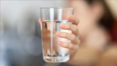 Su tüketimi artık yaşa göre belirlenecek! Günde 8 bardak su kuralı tarih oluyor!