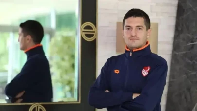 Futbolun Renkli İsimlerinden İbrahim Çağlar Uyarcan'ın Kariyeri ve Tercihi Şaşırttı mı?
