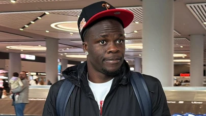 Junior Olaitan İstanbul'a geldi! Beşiktaş'tan bir transfer daha