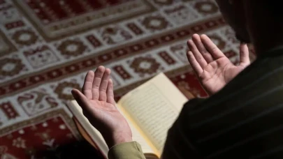 2026 Kadir Gecesi, 16 Mart'ta! Müslümanlar, Ramazan'ın en kıymetli zaman dilimini coşkuyla karşılıyor