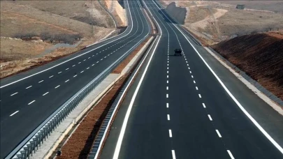 Kara yollarında 'akıllı' ve 'güvenli' ulaşım projeleri hayata geçiriliyor