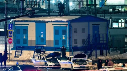 Moskova'da meydana gelen patlamada bir polis hayatını kaybetti, 2 polis ise yaralandı