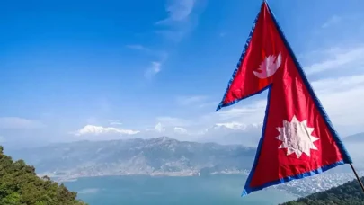 Nepal'de Yolcu Otobüsü Nehre Uçtu: Olayda Çok Sayıda Ölü ve Yaralı Bulunuyor