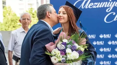 CHP Genel Başkanı Özgür Özel'in kızı İpek Özel hakkında ilginç detaylar!
