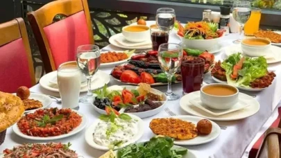 Ramazan'ın Altıncı Günü İçin Sofralarınızı Şenlendirecek İftar Menüsü!