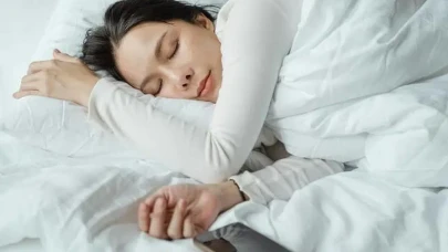 Rüyada Farklı Bir Dil Konuşmak Ne Anlama Gelir? Yabancı Dil Konuşan Kişileri Görmek Rüyada Ne İfade Eder?