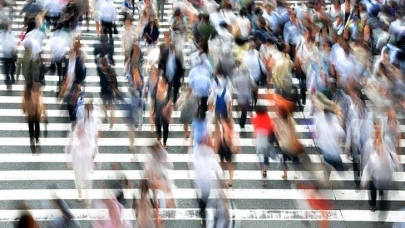 Rüyada İnsan Kalabalığı Görmek: Gizemli Bir Mesaj mı?