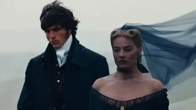 Ünlü oyuncular Margot Robbie ve Jacob Elordi, Uğultulu Tepeler filmindeki tutkulu sahnelerle dikkat çekiyor!