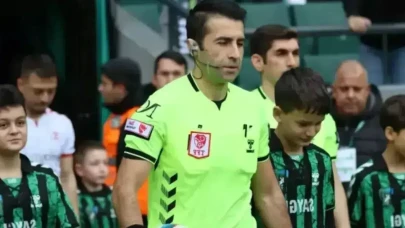 Fenerbahçeli mi? sorularıyla gündeme gelen VAR hakemi Davut Çelik'in takım tercihi merak konusu oldu