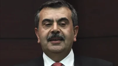 2026'da Okullarda Ara Tatil Uygulaması Devam Edecek mi? Eğitim Takvimi Değişiyor mu?