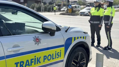 Sürücülerin dikkatine: Trafikte Bulundurmanız Gereken Zorunlu Ekipmanlar ve Cezaları!