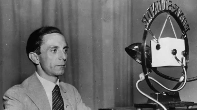 Nazi Propaganda Bakanı Dr. Paul Joseph Goebbels: Hayatı ve Siyasi Kariyeri!